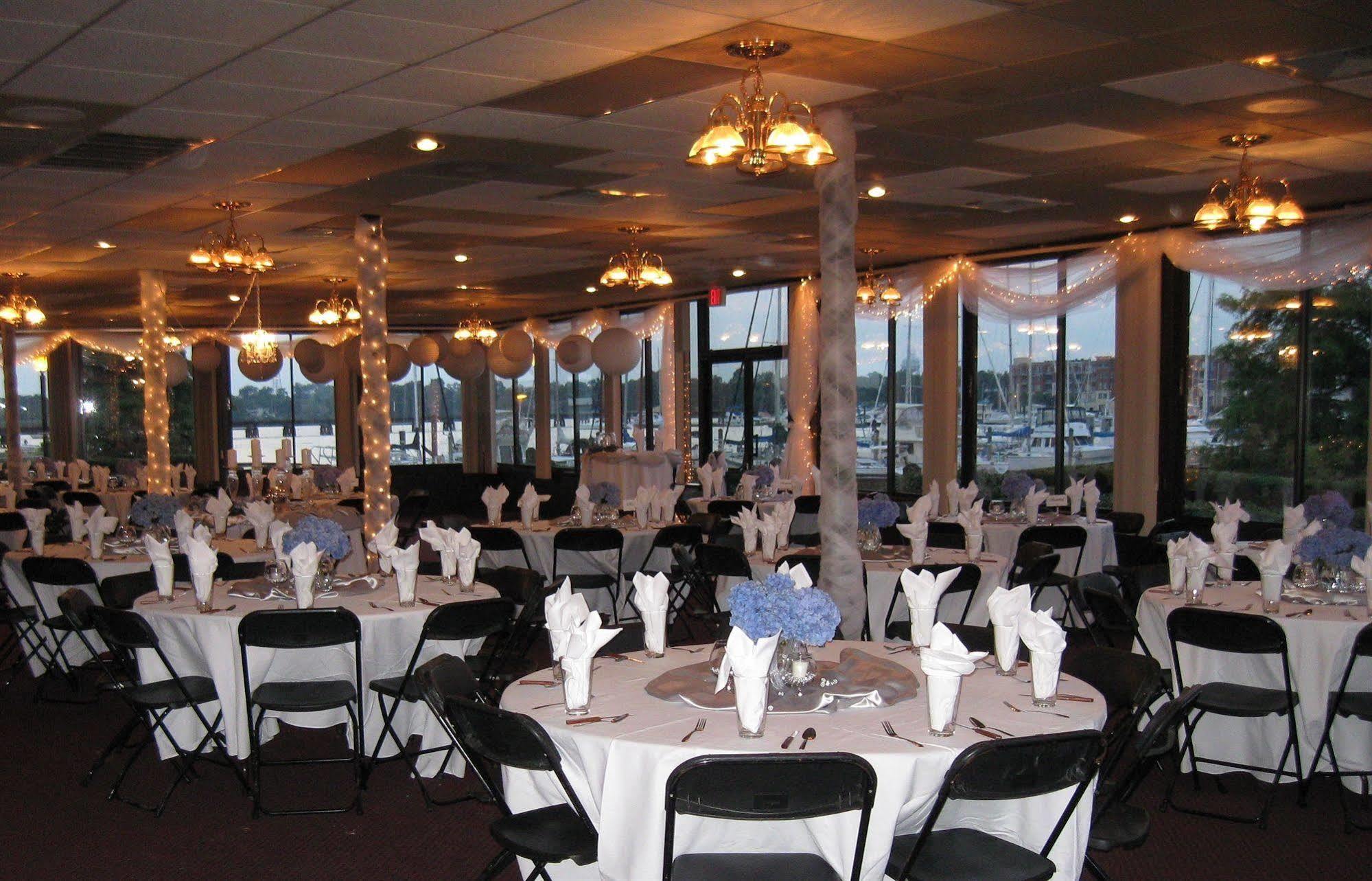 Bridgepointe Hotel & Marina New Bern Exteriör bild